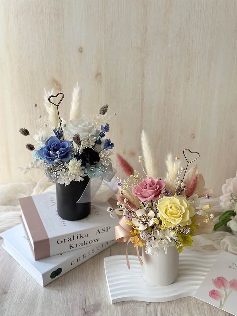 [Table flowers] Everlasting table flowers/opening table flowers/promotion gifts/housewarming gifts can be customized - ของวางตกแต่ง - พืช/ดอกไม้ หลากหลายสี
