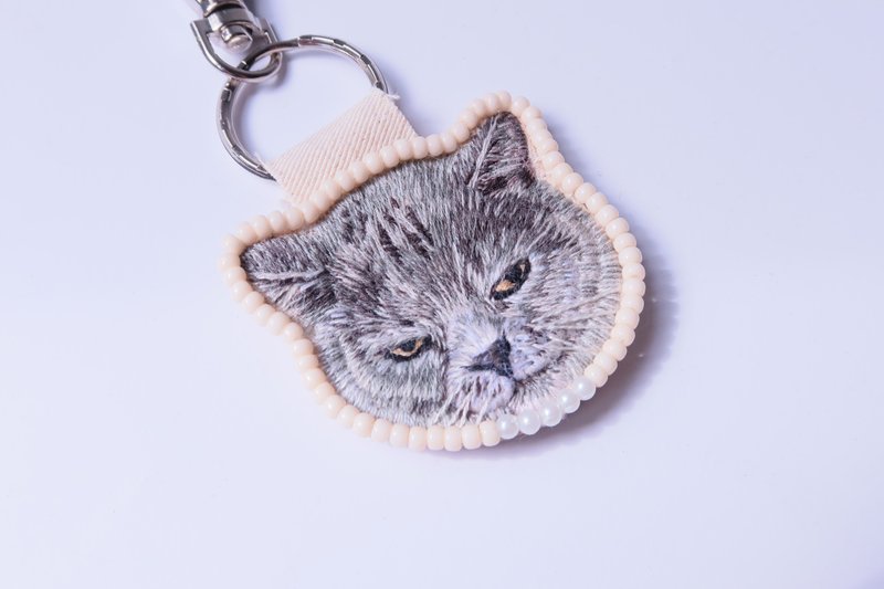 Flat version - embroidered key ring like real pet face - embellished with beads - Keychains - Thread 