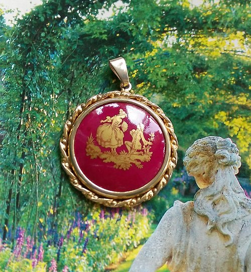 老時光角落 法國 LIMOGES 瓷畫 羅密歐 茱麗葉小情侶 項鍊墜。西洋古董飾品