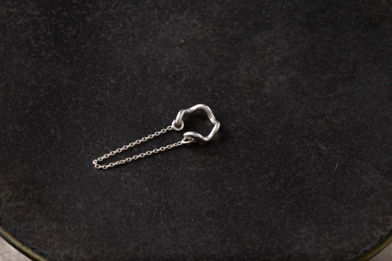 Mermaidあま海女系列 波浪附鍊 耳扣 Wave Brass EarCuff - 耳環/耳夾/耳骨夾 - 純銀 銀色