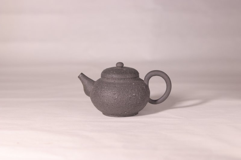 Black Mikage teapot - Teapots & Teacups - Pottery Gray