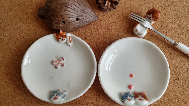 Couple Cat Dessert Set - Small Plates & Saucers - Porcelain White