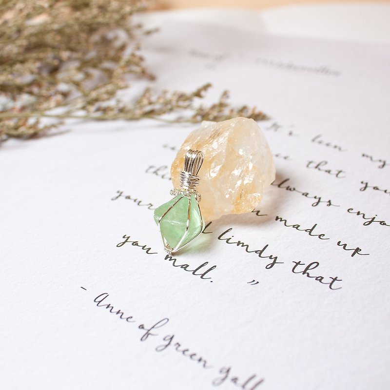 花邊 天然石水晶墜子 項鍊 螢石 綠色 - 項鍊 - 水晶 綠色