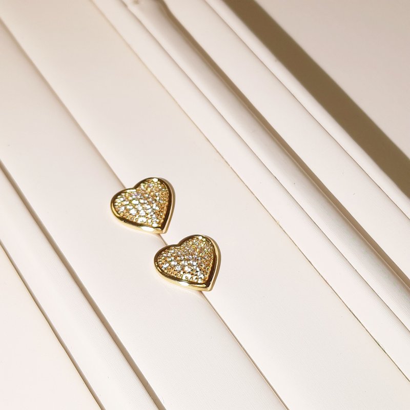 Heart-shaped 925 sterling silver earrings/love Stone light jewelry on-ear earrings needle earrings textured silver jewelry - Earrings & Clip-ons - Sterling Silver Gold