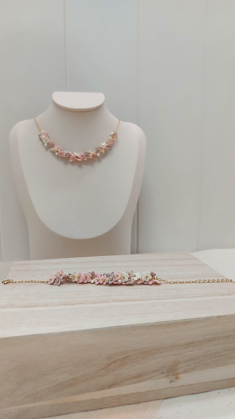 [Forest Flower Series] Crochet Lace Jewelry Necklace and Bracelet - สร้อยคอ - ผ้าฝ้าย/ผ้าลินิน 