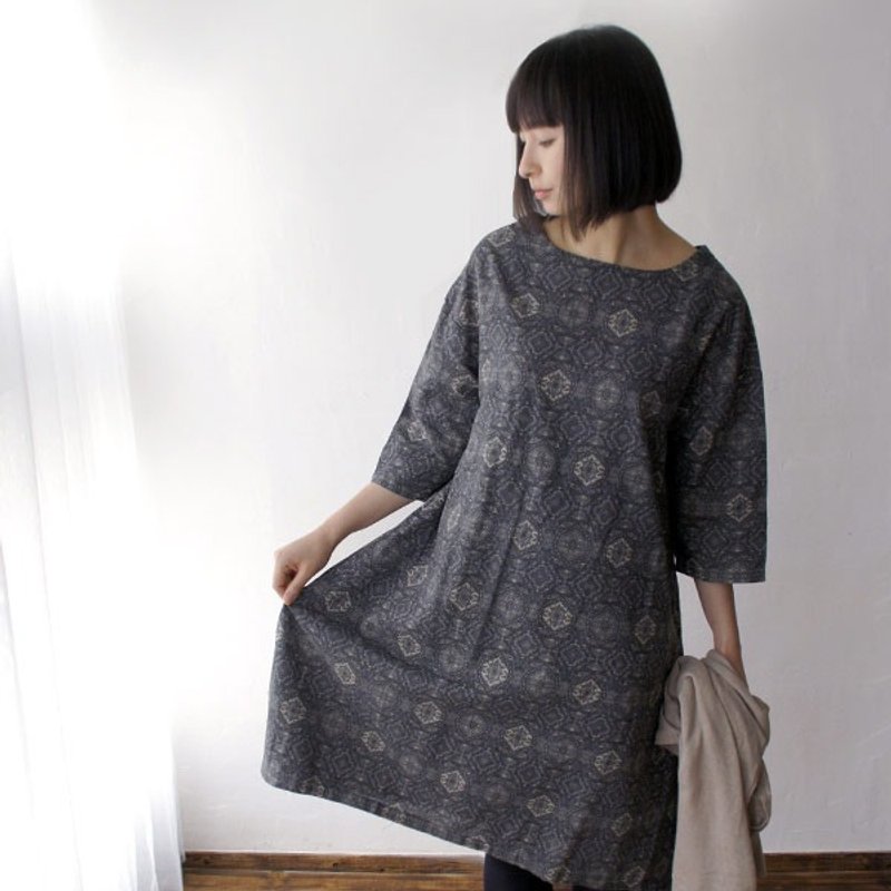 30% OFF [armoire *] 100% Cotton print boat neck drop shoulder dress - ชุดเดรส - ผ้าฝ้าย/ผ้าลินิน สีเทา