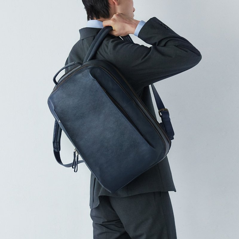 Kazematou Fengying Leather Backpack Men-Dark Blue - กระเป๋าเป้สะพายหลัง - หนังแท้ สีน้ำเงิน