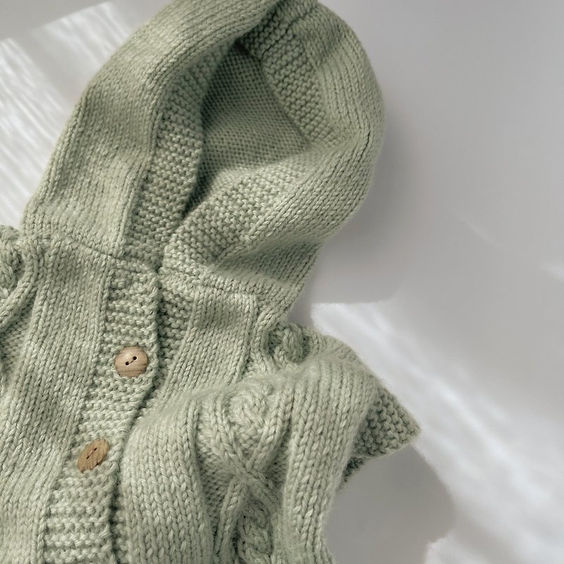 [Customized] Baby/newborn gift/children's clothing (wool handmade hooded vest) - Tops & T-Shirts - Wool Multicolor