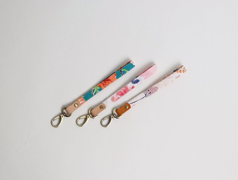 Floral cloth mobile phone ring with sling Japanese floral cloth key ring charm mobile phone - Charms - Cotton & Hemp 