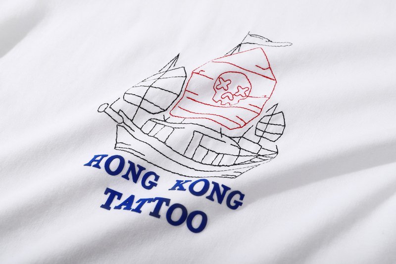 Incense Harbour Hong Kong Tatto 刺繡棉質 T恤 - 張保仔海盜船 - 帽T/大學T - 棉．麻 白色