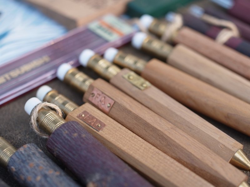 台灣檜木 迷你胖胖der 復古繪圖工程筆 - 其他書寫用具 - 木頭 卡其色