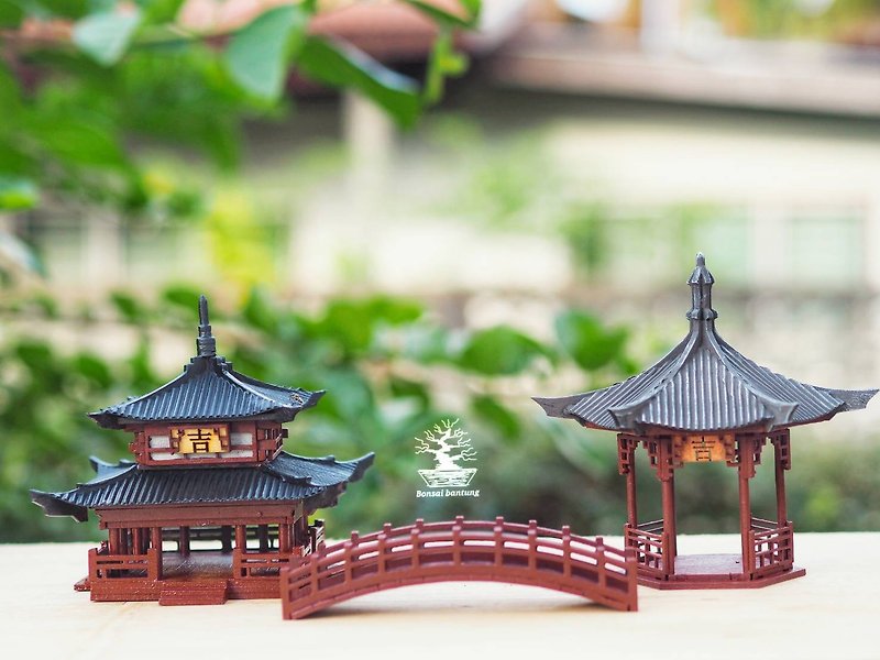 お得なセット、3点、パビリオンモデル、中国風ヴィラ、家と庭の装飾漫画のモデル シーンを組み立てます。 - 置物 - 木製 レッド