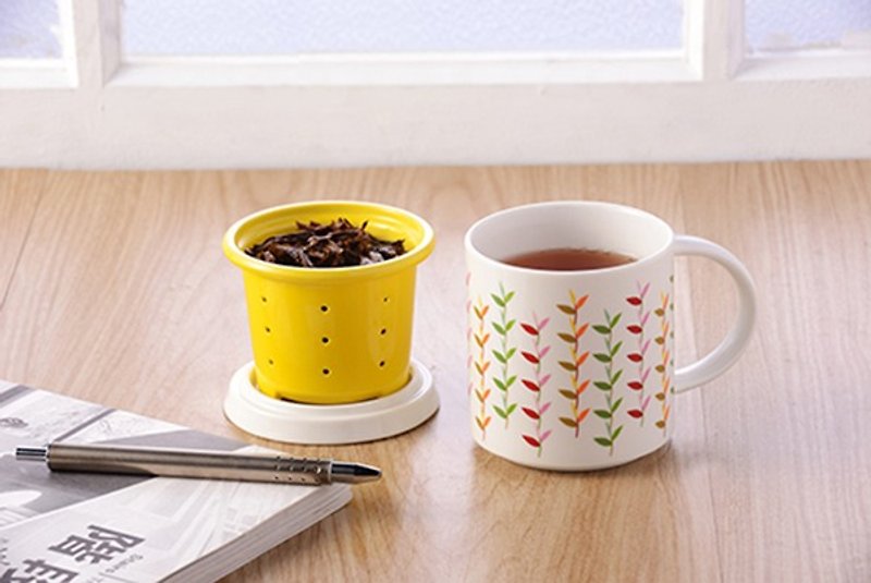 Buertang│T-MUG Colorful Leaf Mug (White Porcelain Yellow/White Porcelain Red) - แก้วมัค/แก้วกาแฟ - เครื่องลายคราม หลากหลายสี