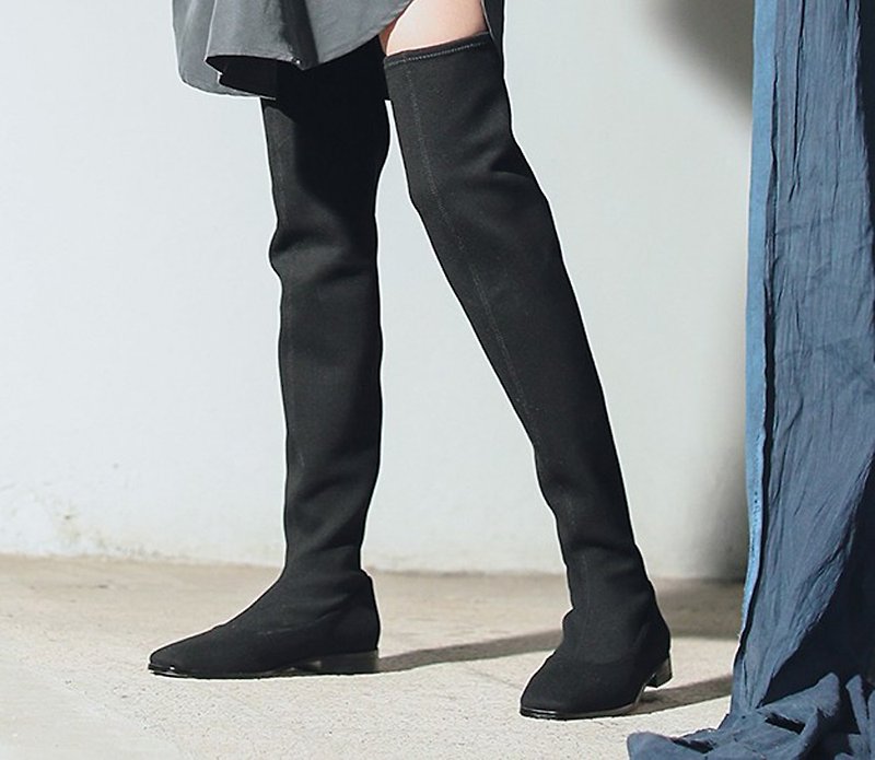 Full sock-style stickers feet black boots - รองเท้าบูทยาวผู้หญิง - หนังแท้ สีดำ