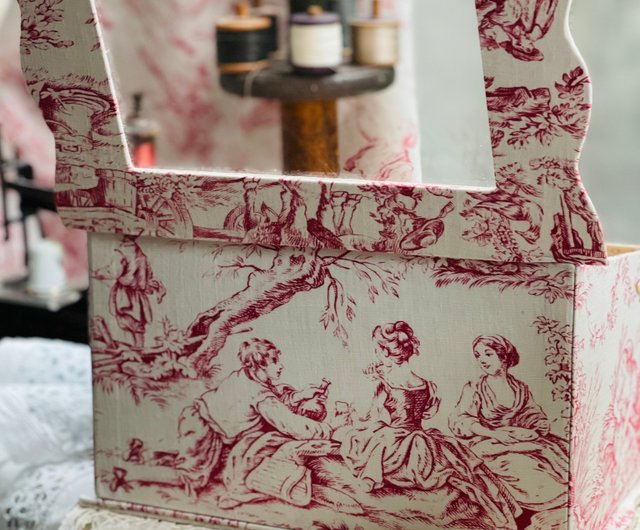 フランスアンティークの布箱