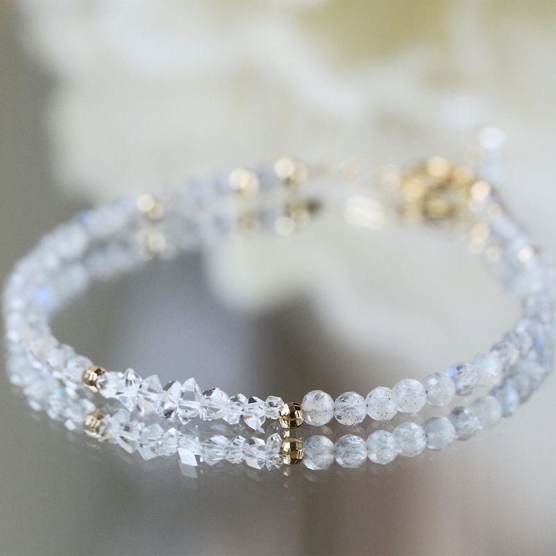 Herkimon Shining Diamond Labradorite. The Drifting Ice Sea of Okhotsk. Very fine crystal bracelet born in April - Bracelets - Crystal Transparent