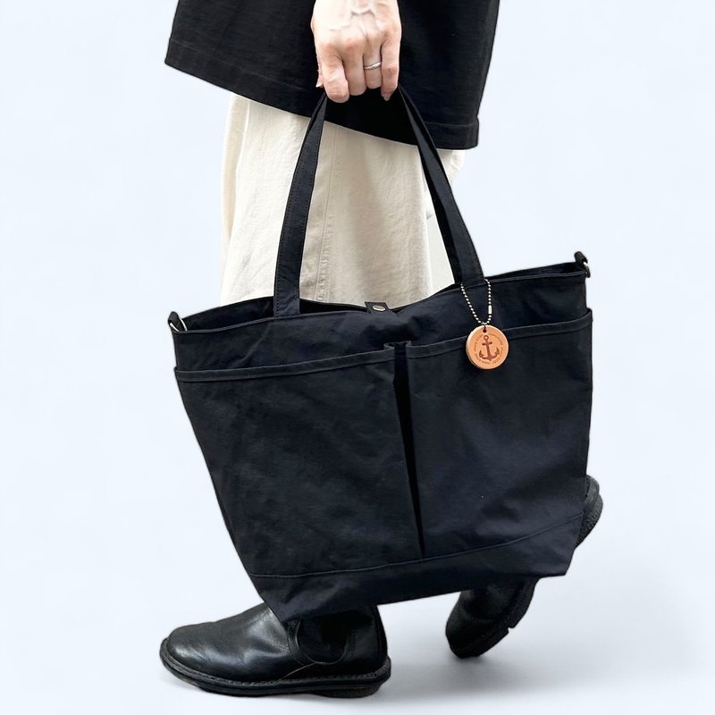 MARKT Black KONBU Water-repellent nylon tote bag Made to order - กระเป๋าถือ - ไนลอน สีดำ