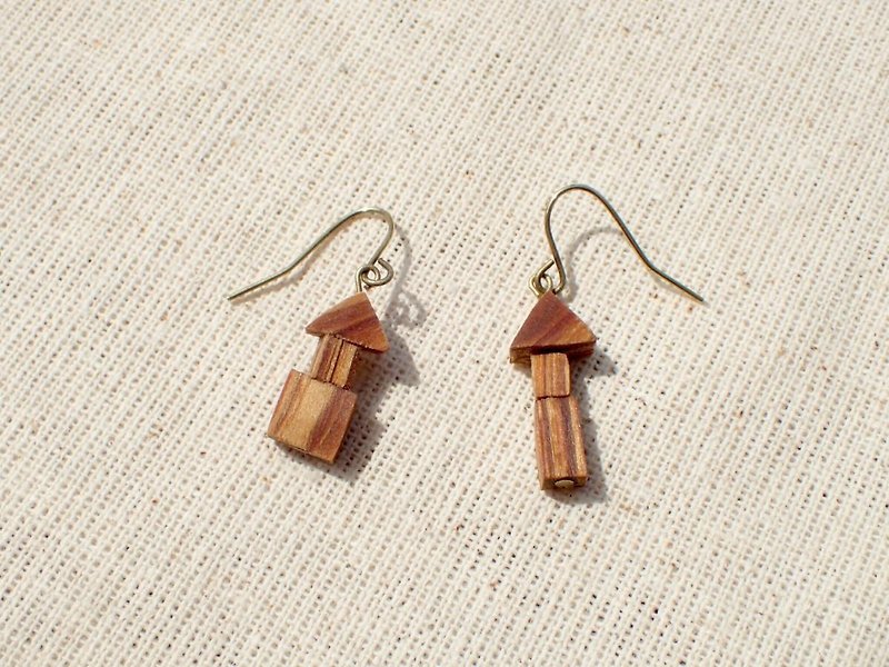 tsumiki earrings (Clip-On, hooks for allergies are possible) - ต่างหู - ไม้ สีนำ้ตาล