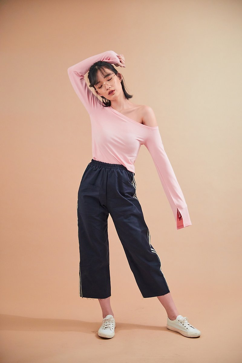 One shoulder top (Pink) - T 恤 - 棉．麻 粉紅色
