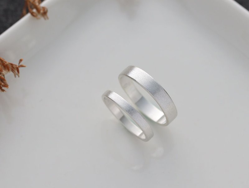 ni.kou sterling silver flat sand pattern couple ring wedding ring pair - Couples' Rings - Other Metals 