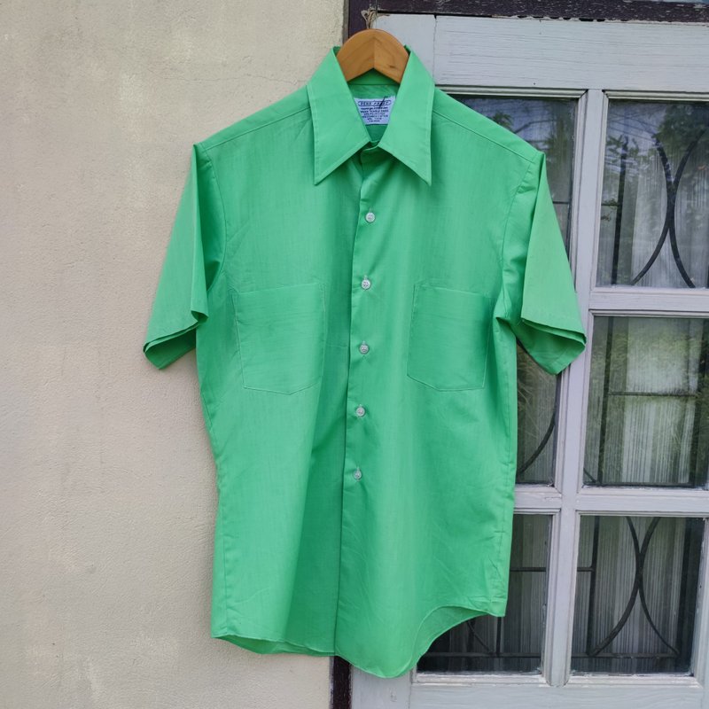 Vintage 70s JC Penneys Penn - Prest Green Neon  Open Collar  Short Sleeve Shirt - เสื้อเชิ้ตผู้ชาย - วัสดุอื่นๆ สีเขียว