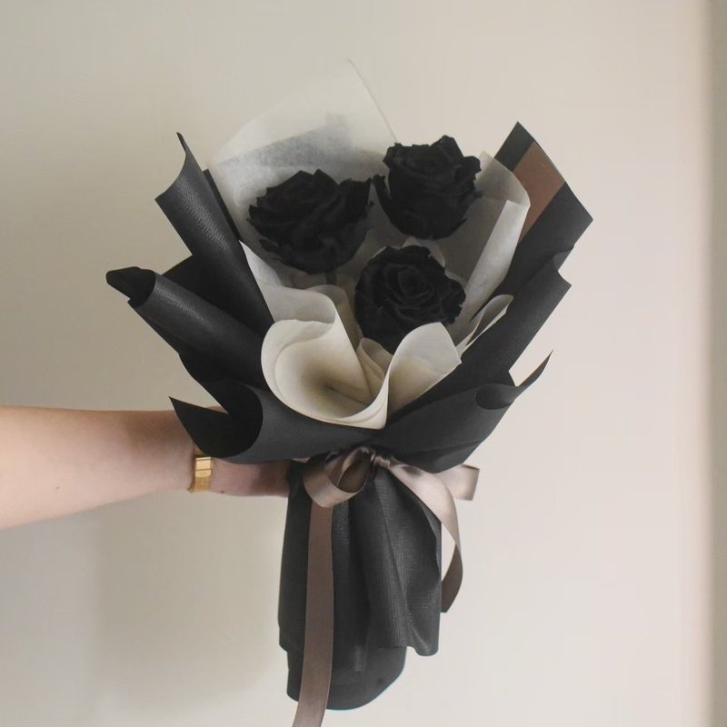 /3 personalized style rose bouquets/rose Valentine's Day Chinese Valentine's Day proposal personalized dark black roses - Dried Flowers & Bouquets - Plants & Flowers 