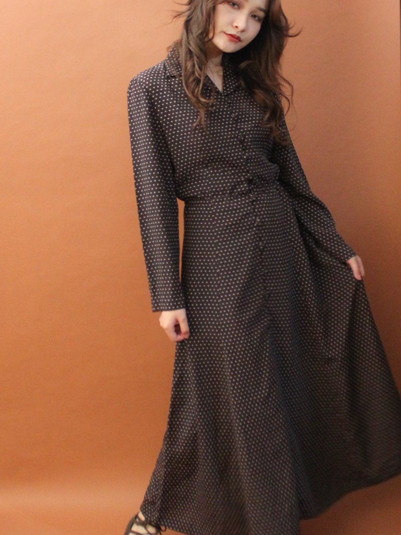 復古秋冬簡約素雅小碎花咖啡色寬鬆長袖古著洋裝 Vintage Dress - 洋裝/連身裙 - 聚酯纖維 咖啡色