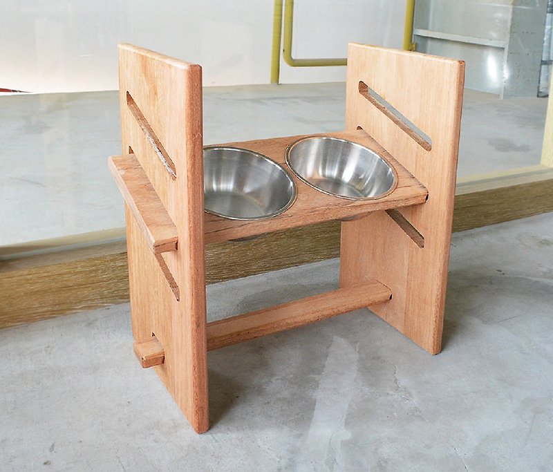 Timber dining table  for pets - Pet Bowls - Wood Brown