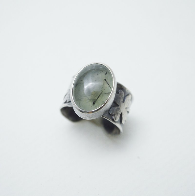 幸運草-葡萄石‧復古風格硫化純銀寬版開放戒圍戒指‧2 - 戒指 - 純銀 綠色