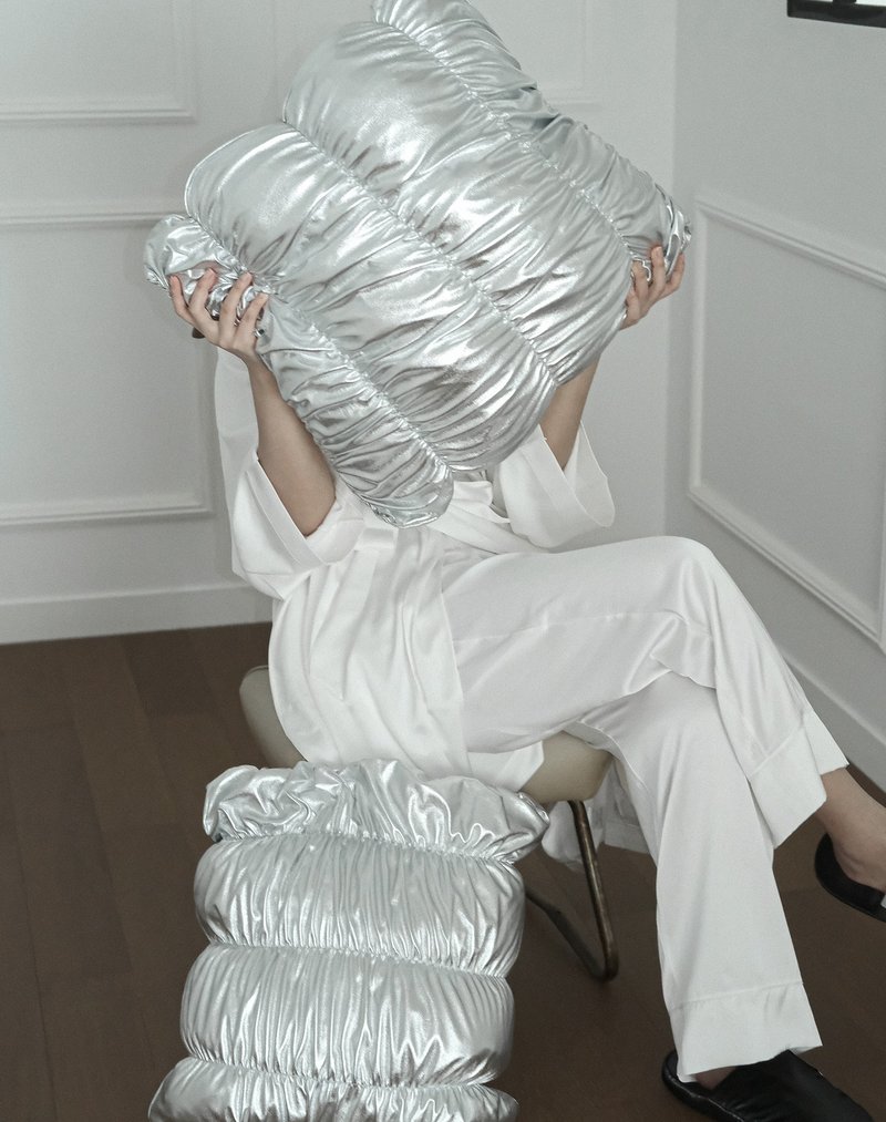 Padding Cushion (duck down100%) _ 2color - 枕頭/抱枕 - 其他材質 銀色