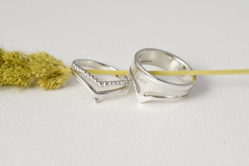 【刻字】國王皇后 | 情侶對戒 純銀戒指 刻字 手作銀飾 情人禮物 - 對戒 - 純銀 銀色