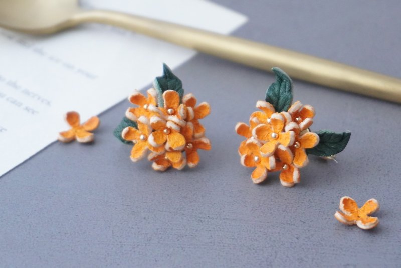 -Fragrance of autumn that blooms in your ears-Osmanthus Clip-On(pierced earrings) - Earrings & Clip-ons - Genuine Leather Orange