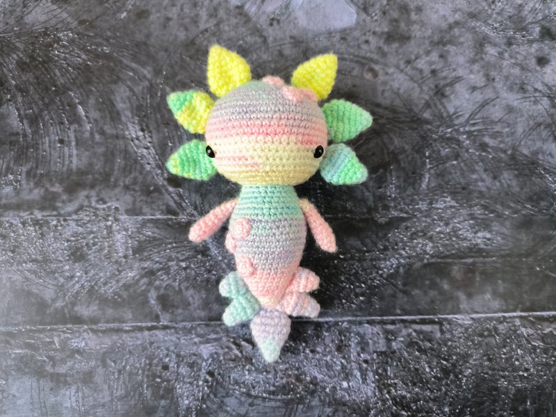 Handmade Crochet Axolotl – Pastel Amigurumi Plush Fantasy Creature - 公仔/玩偶 - 壓克力 多色