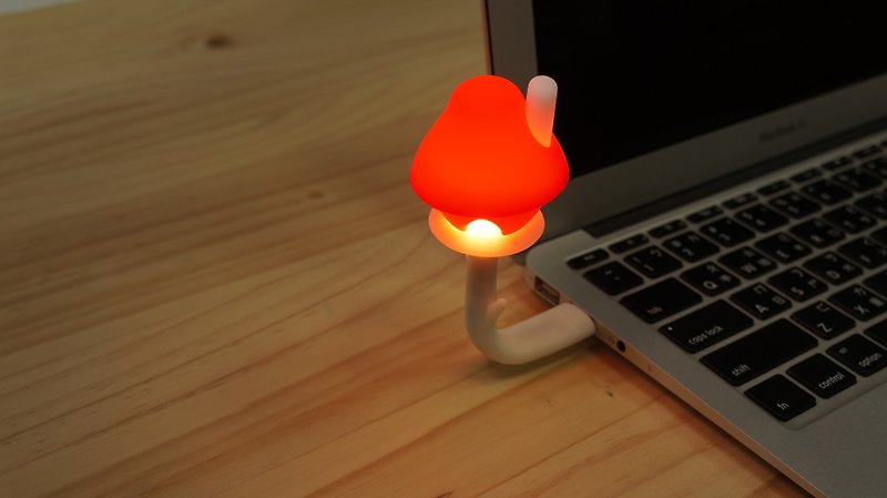 Vacii DeLight Mushroom House USB Situational Light/Night Light/Bedside Light-Red - โคมไฟ - ซิลิคอน สีแดง