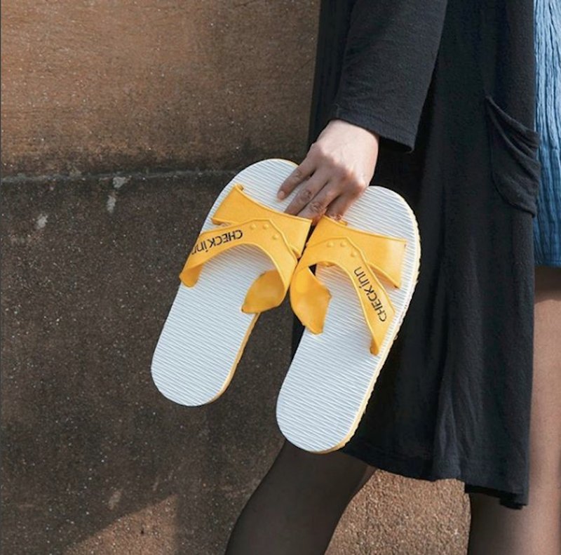 Classic - Yellow and White Slipper for two - รองเท้าแตะ - พลาสติก สีเหลือง