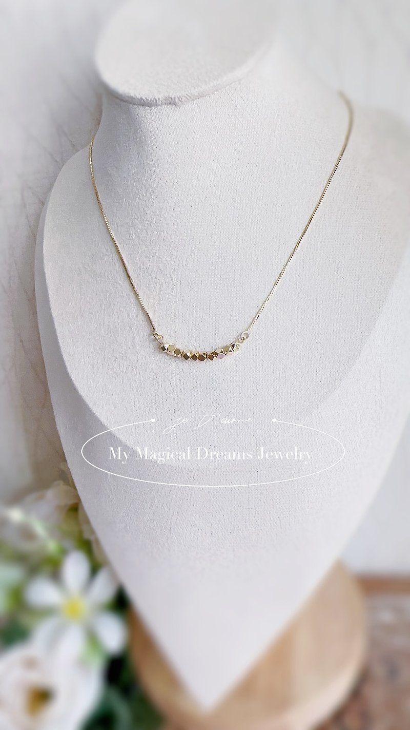 Tiny 3D Square Gold Simple Necklace (Gold) | 迷你 3D 方形金色简约项链 (金色) - Necklaces - Other Materials Gold