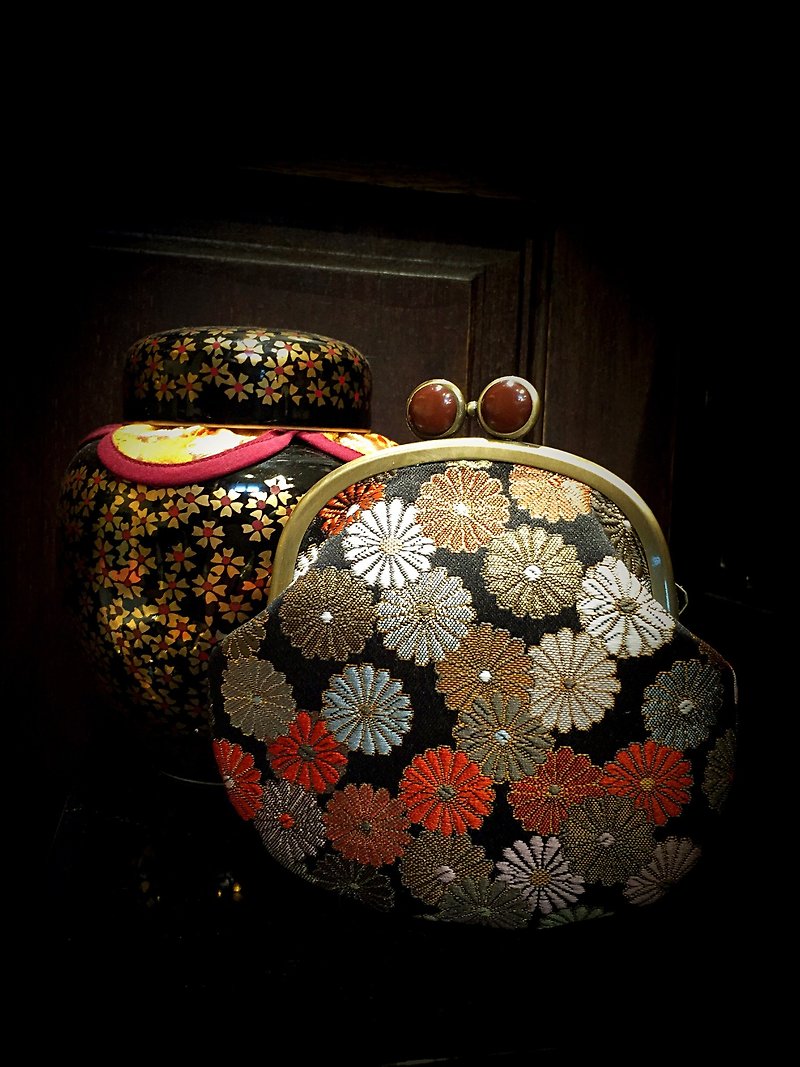 Baiju frog eye gold bag - Wallets - Other Materials Multicolor