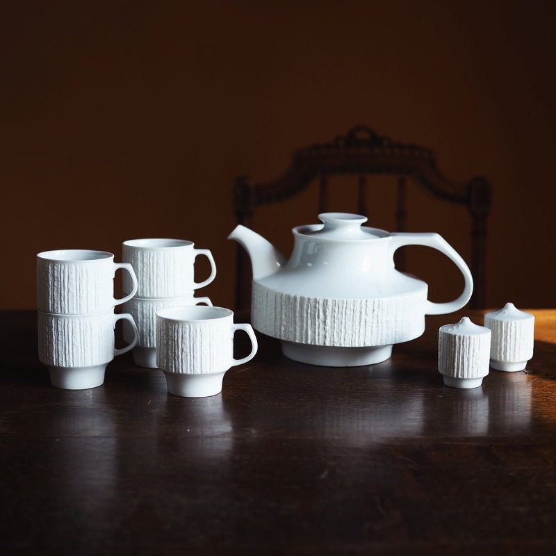 1960年 德國 Thomas 白色瓷器套裝 / 茶壺+茶杯+鹽和胡椒瓶 - 茶壺/茶杯/茶具 - 陶 白色