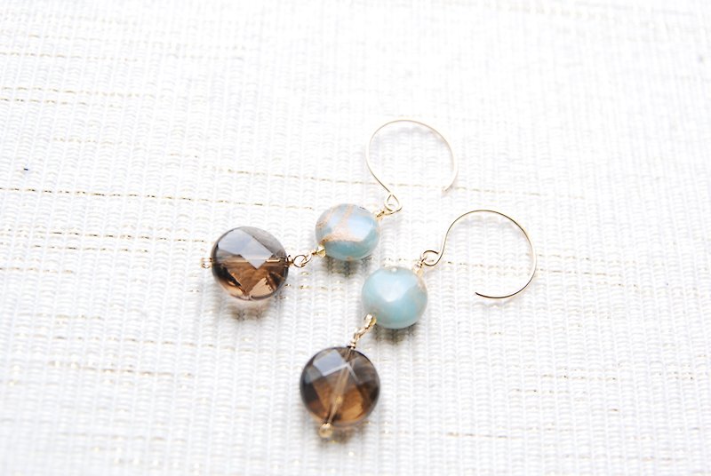 Coin-shaped stone earrings Smoky quartz (14kgf) - Earrings & Clip-ons - Gemstone Multicolor