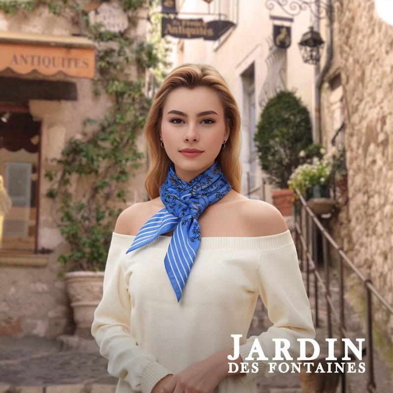 普羅旺斯蔚藍 聖維塔利亞 大方巾絲巾90厘米 Jardin Des Fontaine - 絲巾 - 聚酯纖維 藍色