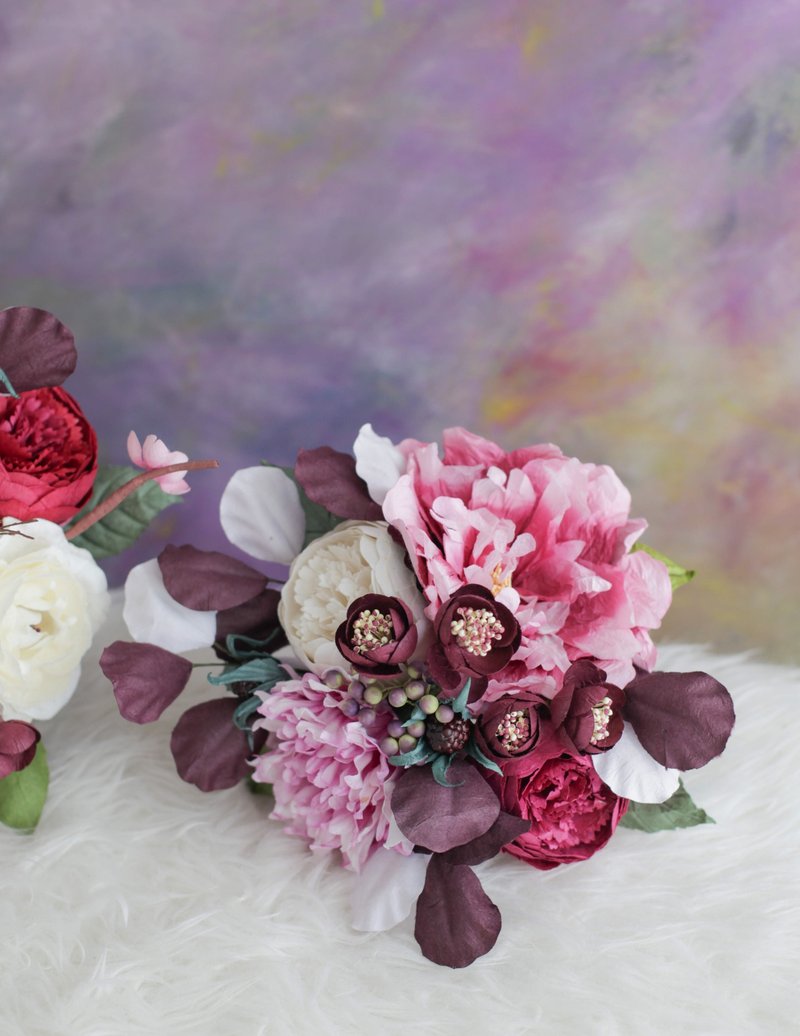 MALEFICENT | Handmade Mini Flower Bouquet - 木工/竹藝/紙雕 - 紙 紅色