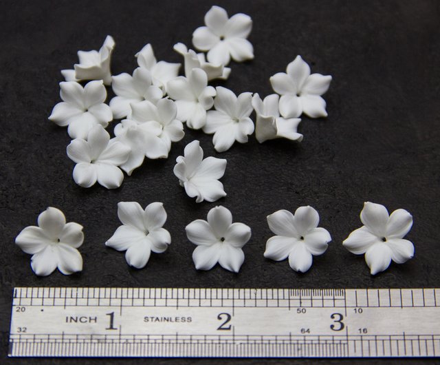 Pearl Lily flowers Beads, Polymer Clay Beads, Lily flowers 2-2.5cm