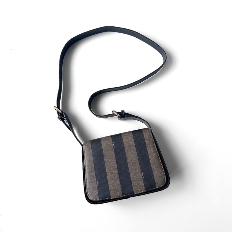 Old Bones FENDI classic pequin striped side flap bag D48 vintage - กระเป๋าแมสเซนเจอร์ - วัสดุอื่นๆ 