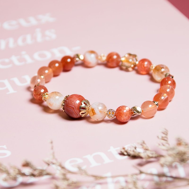 Year of the Rabbit Lucky Flowers Moon Round Red Agate Gold Stone Red Rabbit Hair Crystal Bracelet - Bracelets - Crystal Multicolor