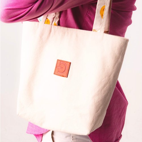 CHIA HSIN STUDIO 心心小蕉手提袋 / 簡易袋 / 斜背包 / 禮物 / 購物袋