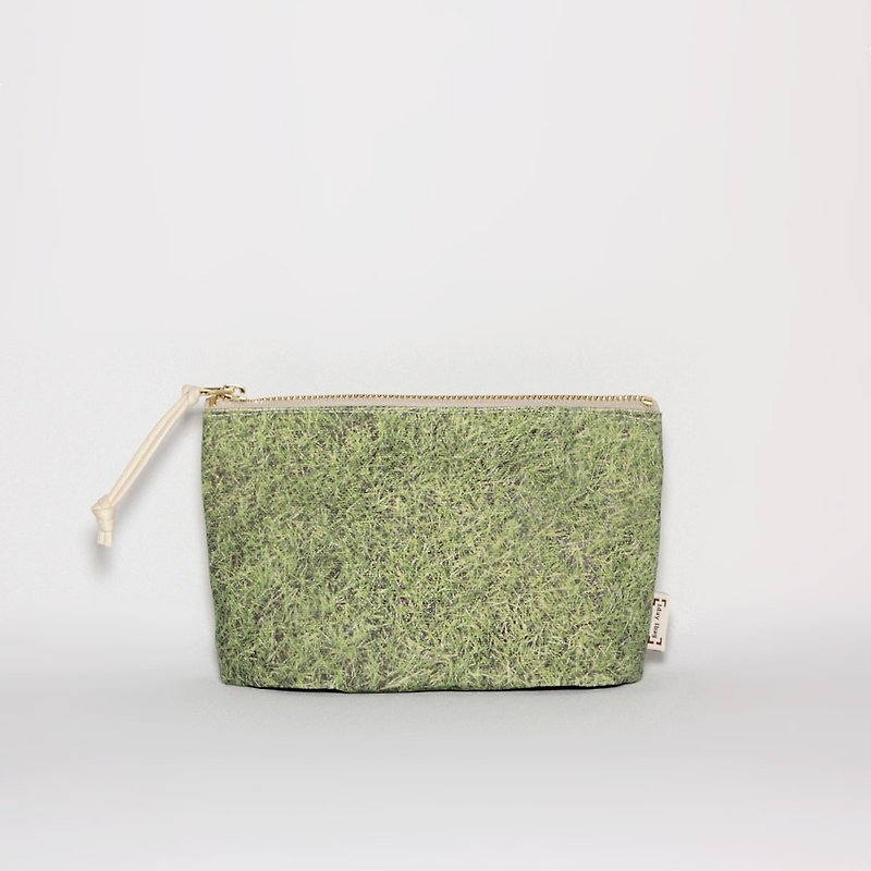 [Flash special price] holiday grass thick canvas zipper bag - Toiletry Bags & Pouches - Cotton & Hemp Multicolor