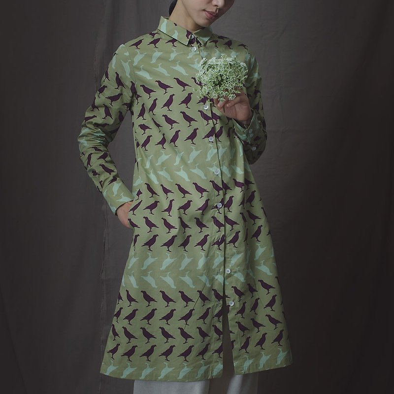 Long Sleeves Tunic/Crested Myna No.5/Puple & Olive - เสื้อเชิ้ตผู้หญิง - ผ้าฝ้าย/ผ้าลินิน สีเขียว
