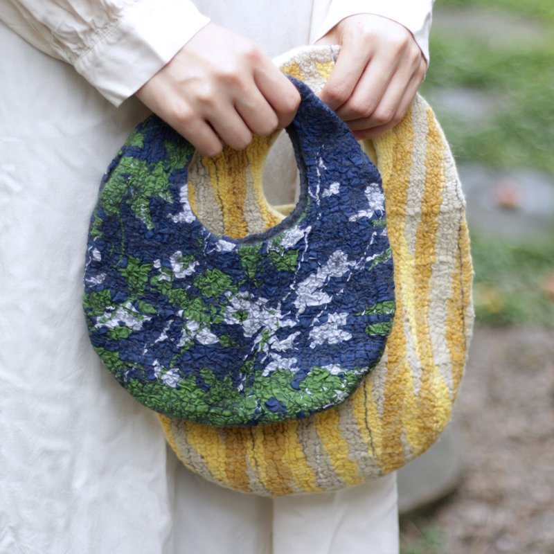 2025.01.11【Playing with fiber】nuno felt — wool play transformation‧ handbag - เย็บปักถักร้อย/ใยขนแกะ/ผ้า - ขนแกะ 