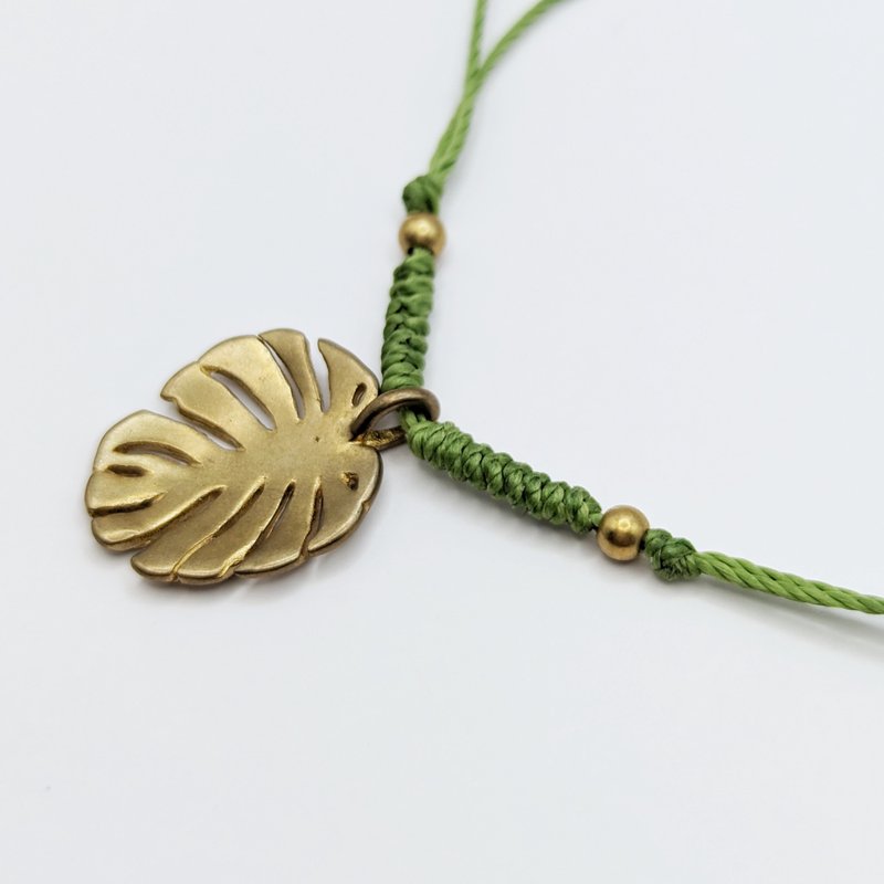 Forest style turtle leaf Bronze Wax thread necklace - Necklaces - Copper & Brass 