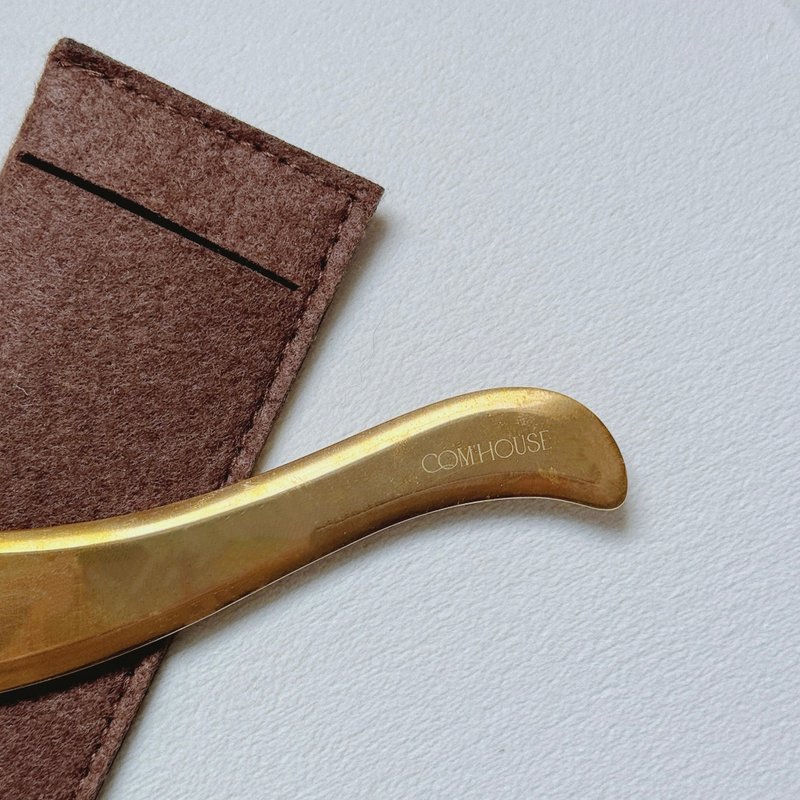 [Quick Shipping] Bronze S Squeegee - อุปกรณ์แต่งหน้า/กระจก/หวี - ทองแดงทองเหลือง 